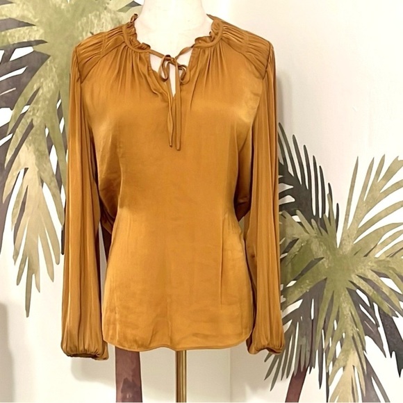 Rachel Zoe,Silky Soft,Pull-On,Rich Yellow-Gold,Blouse,Dress Up or Down, Size Med - Picture 5 of 8